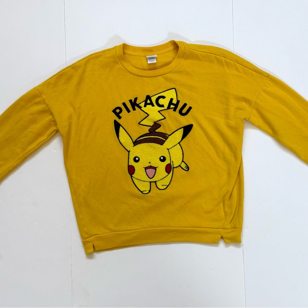 Pokemon Pikachu Graphic Sweatshirt Mustard Yellow Crewneck Juniors XL RN71868‎